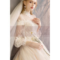 Incredible Embroidered Lace Ivory Gown For Wedding With High Collar And Very Long Train - Ref M1905 - 05