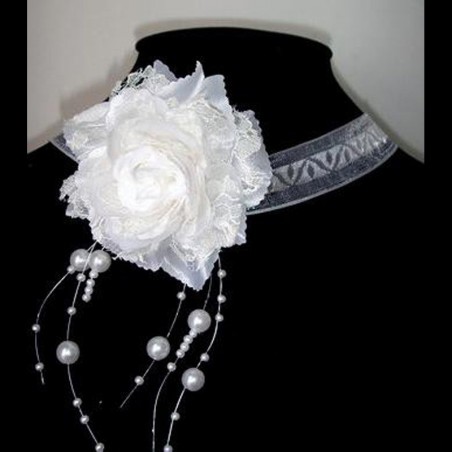 Collier mariage fleur blanche et perles