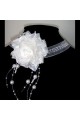 Collier mariage fleur blanche et perles - Ref B022 - 02