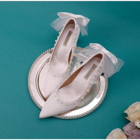 Gorgeous Wedding White Shoes With Pearls