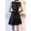 Robe Dentelle Guipure Noire Courte Avec Empiècement Transparent - Ref C989 - 04