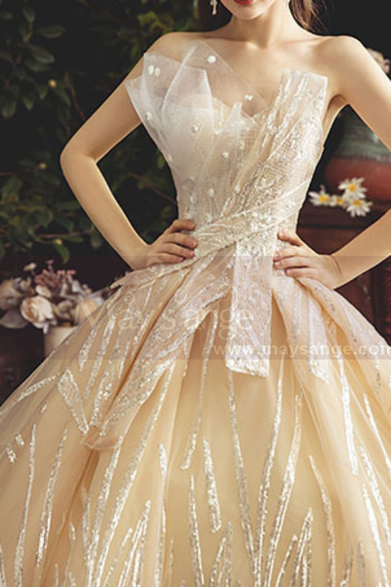 Chic Sparkling Champagne Strapless Princess Bridal Gown - Ref M080 - 01