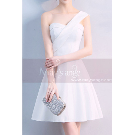 Robe Blanche Cocktail Bretelle Asymétrique