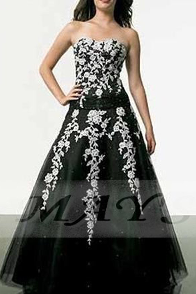 Black Strapless Ball Gown With White Embroidered