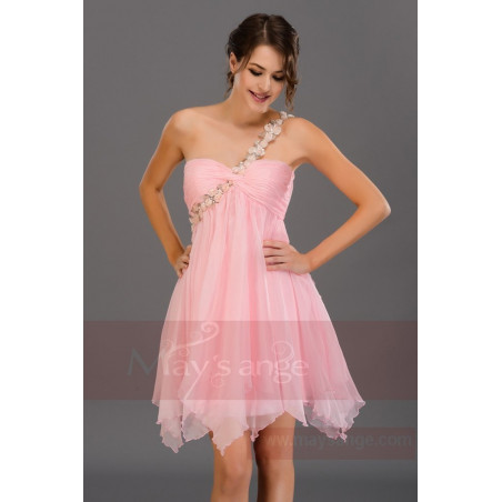 Robe cocktail été couleur rose bretelle fleuries