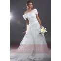 Beach wedding dress Venus with embroideries and flowers - Ref M049 - 02