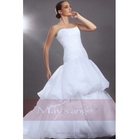 White bridal wedding dresses Madrid
