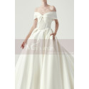 Splendid Tie Neck Bodice Satin Bridal Gowns With Long Train - Ref M1265 - 02