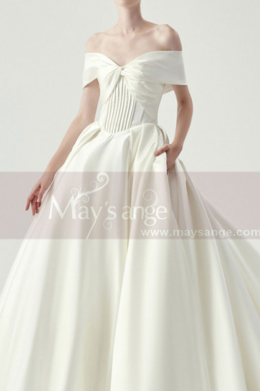 Splendid Tie Neck Bodice Satin Bridal Gowns With Long Train - M1265 #1