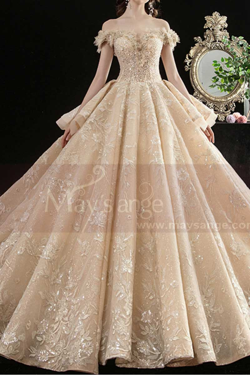 Gorgeous Champagne Gold Wedding Dresses Sparkling Floral Top - Ref M1256 - 01