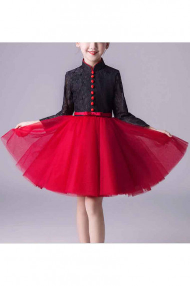 fille robe rouge