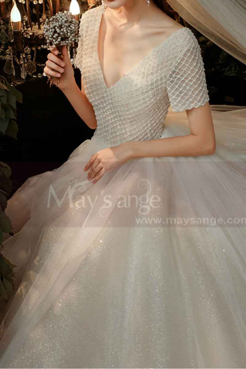 wedding dress with short sleeves
