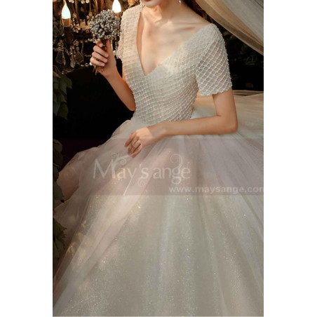 V Neck Wedding Dress With Short Sleeves And Checkered Top