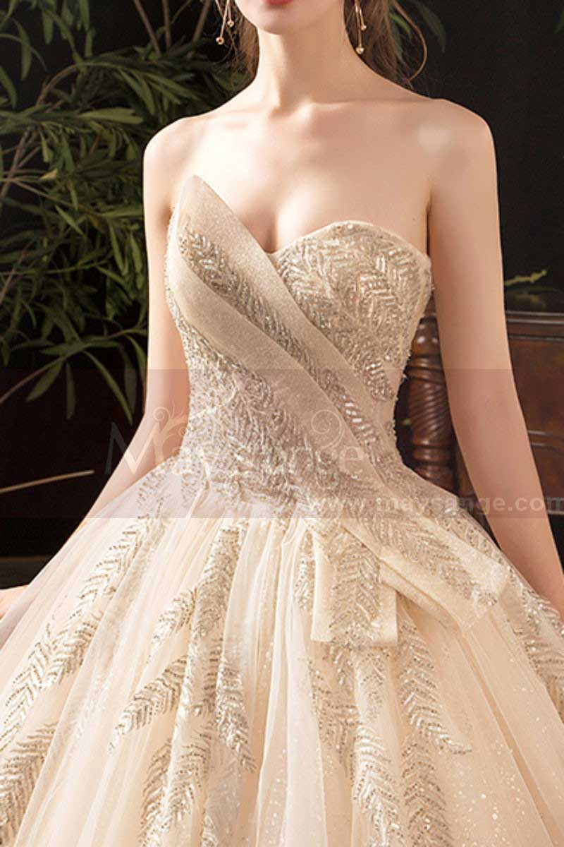 Modern Ad Luxurious Ivory Golden Princess Wedding Dress With Long Train - Ref M078 - 01