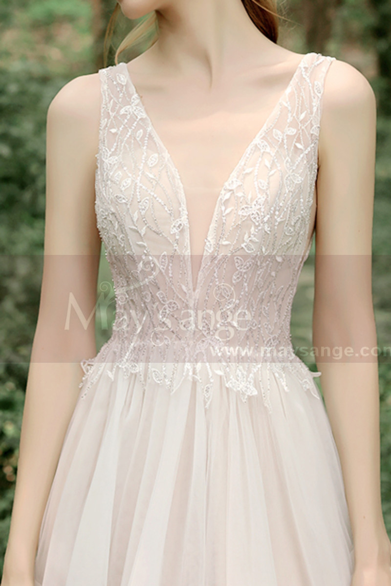 Lace Embroidered Backless Wedding Dresses Nude Color Lining - Ref M1281 - 01