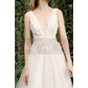 Sleeveless Embroidered Plunging V-neck White Wedding Gowns - Ref M1286 - 03