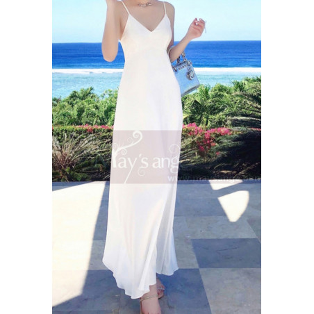 Long Backless White Beach Wedding Dresses With Thin Straps