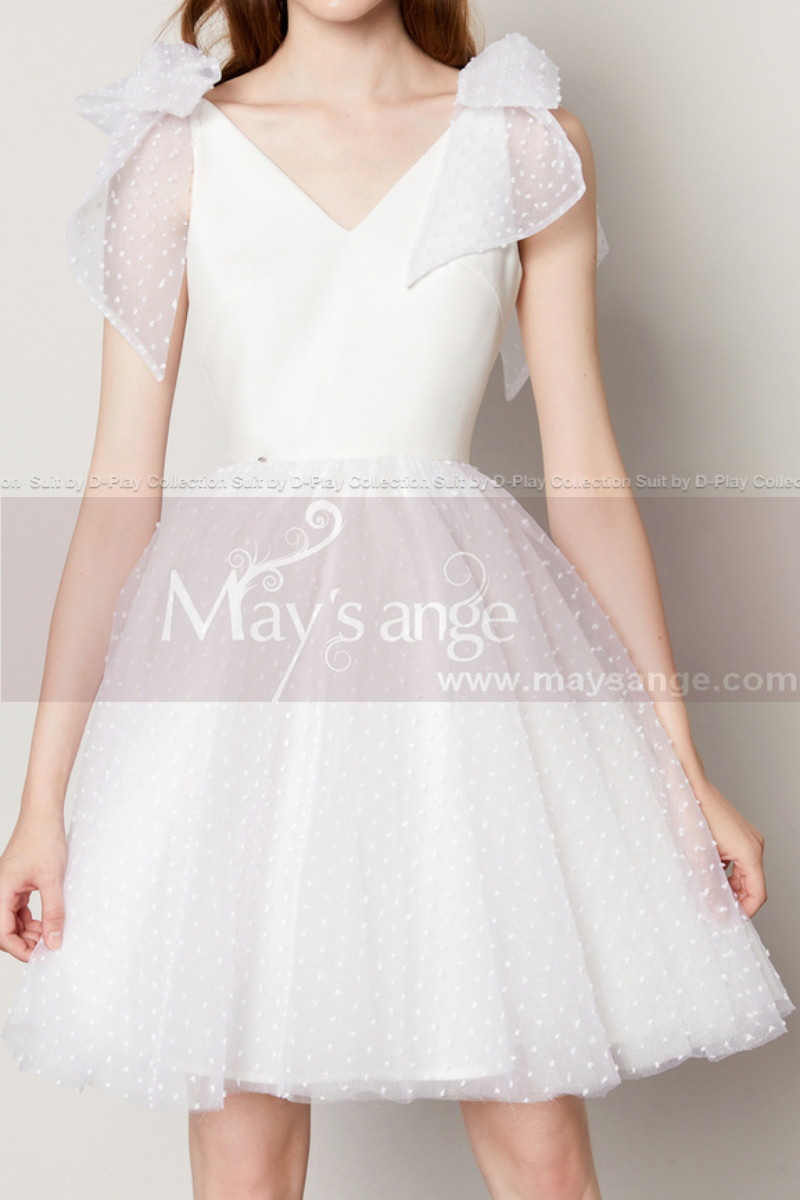 White Ball Gown Prom With Tulle Puffy Skirt And Bow Straps - Ref C2036 - 01