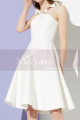 Robe Classe Soiree Courte Blanc Avec Un Joli Décolleté En V - Ref C2044 - 04