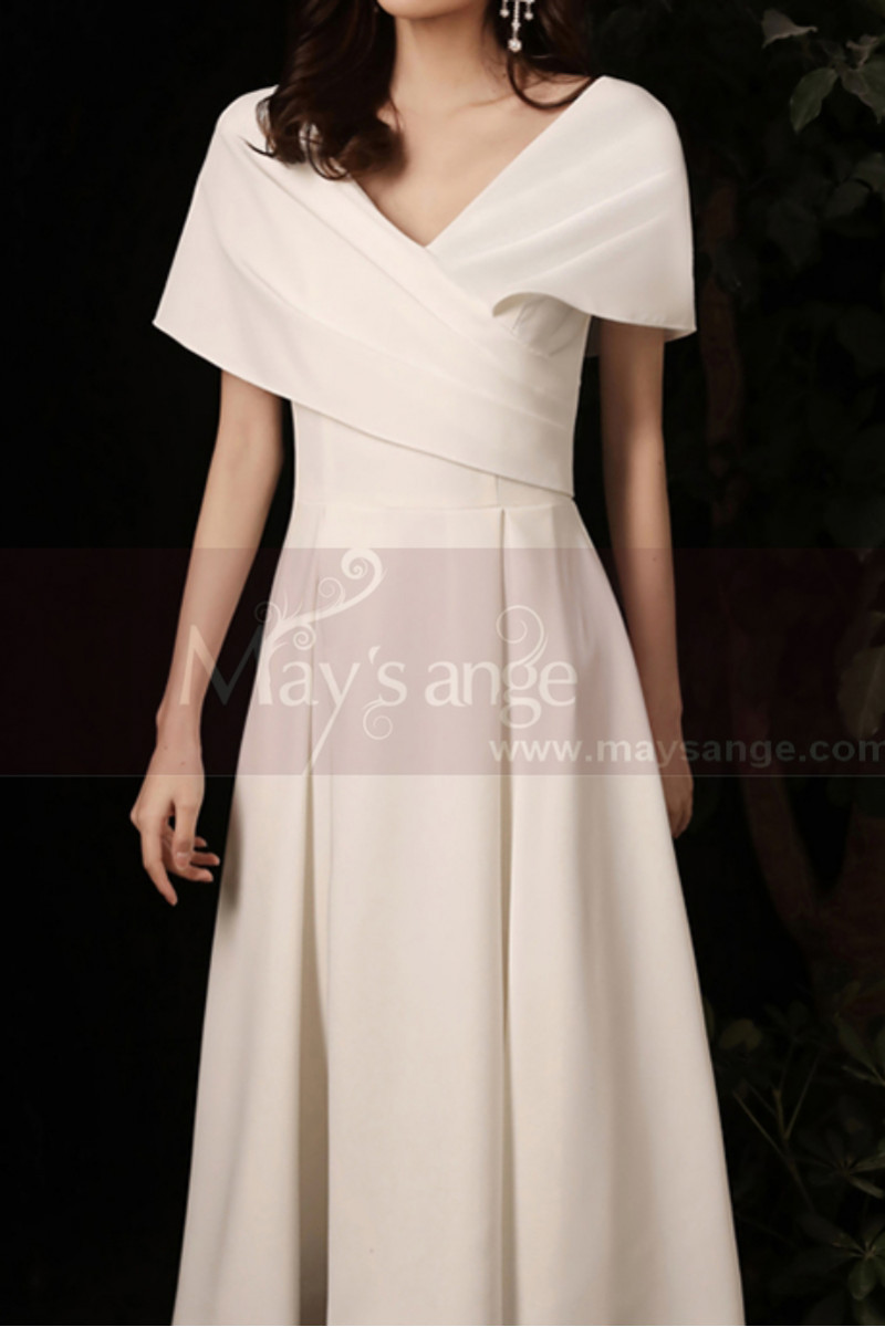 Off White Short Pretty Wedding Dresses With Covered Shoulder - Ref M1291 - 01