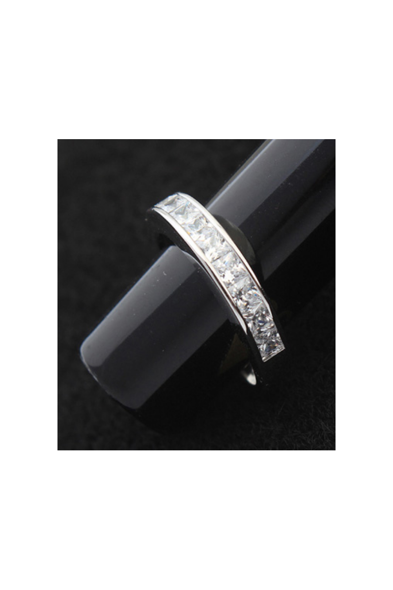 Bague sur mesure argent femme pas cher avec anneau cristaux - Ref 22296 - 01