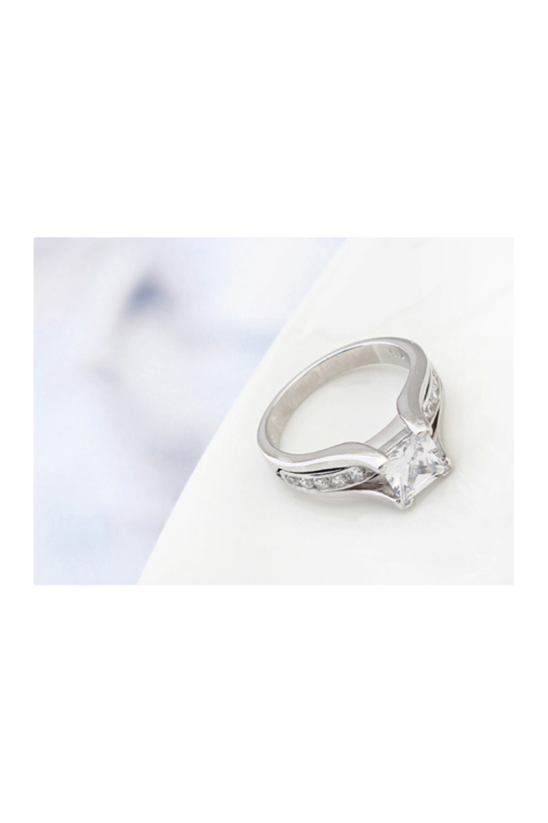 Designer female cubic zirconia wedding bands - Ref 22300 - 01