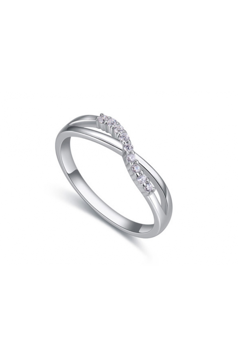 Bague Design Lignes Croisées Sertie De Strass Blancs - Taille 58 - Métal Argenté - Neuf Sans Boîte