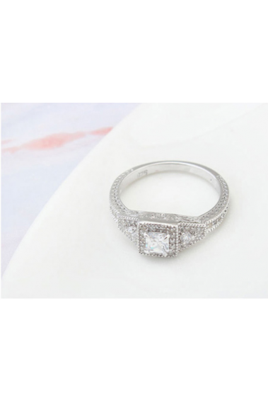 Bague femme chevalière en argent strass carré - 22460 #1