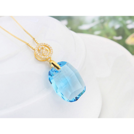 Collier doré femme pas cher avec pendentif pierre bleue