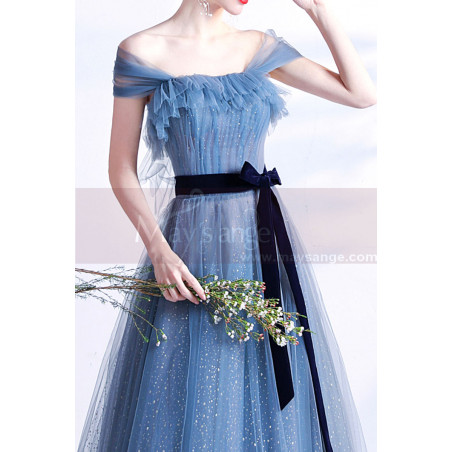 Robe de bal en tulle pailleté avec dos stylé et manches tombantes