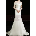 Very classy wedding dress in thick satin with chic bustier and with bow and lacing at the back - Ref L2374 - 05