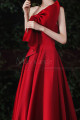 Robe élégante de cérémonie en satin rouge avec joli bustier à noeud - Ref L2377 - 02