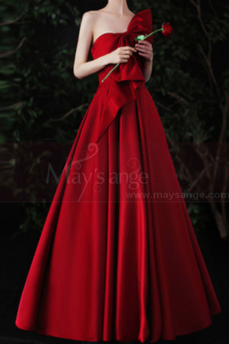 Robe élégante de cérémonie en satin rouge avec joli bustier à noeud - Ref L2377 - 01