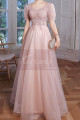 Robe longue rose pastel en tulle pailleté haut et manches courtes ravissantes pour soirée - Ref L2383 - 05