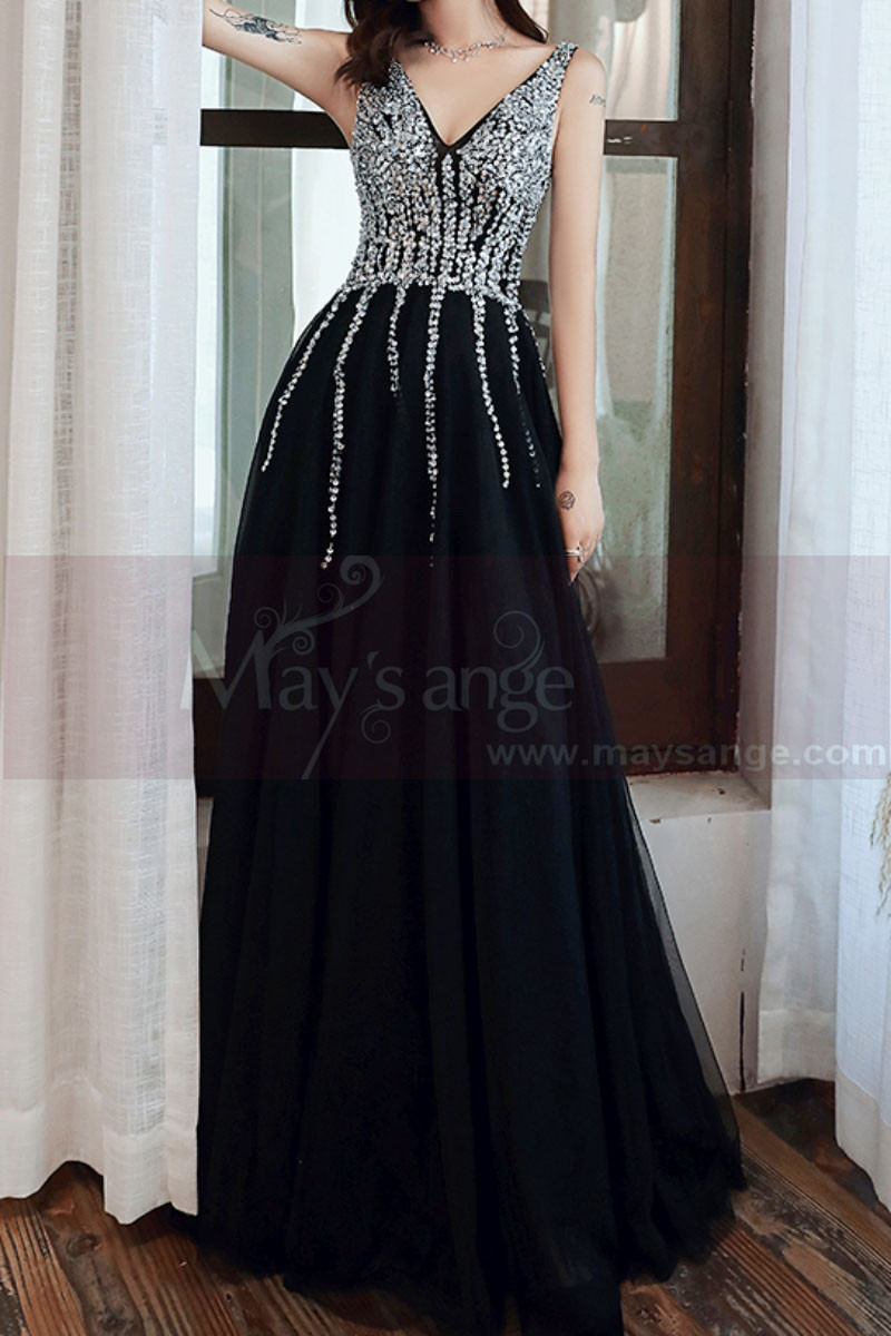 Magnifique robe de soirée longue noire en tulle avec joli haut en strass et col V - Ref L2390 - 01