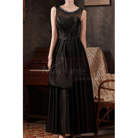 Robe pour cérémonie simple en satin couleur noire avec haut noué et col à motif