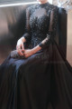 Robe longue habillée pour cérémonie en satin noir avec haut et manches chics en guipure - Ref L2397 - 02