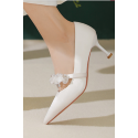 Very chic white pumps for wedding with pretty patterned flowers on the front - Ref CH129 - 04