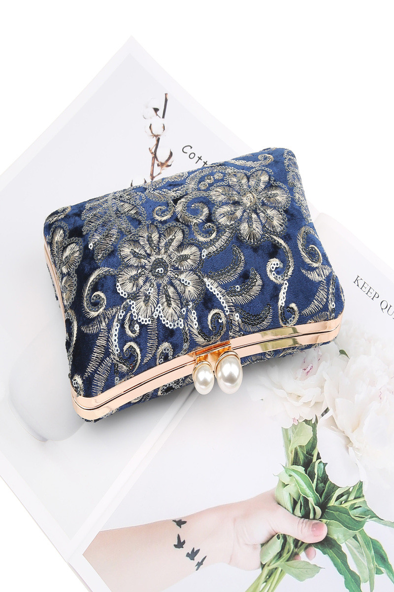 Pochette vintage brodé de jolie fleur - Ref SAC1006 - 01