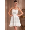 SHORT WHITE DRESS WITH DRAPED SWEETHEART NECKLINE AND PEARLS - Ref C284 - 03