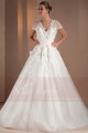 V-Neck Embroidered Vintage Wedding Dress With Sleeves - Ref M311 - 03