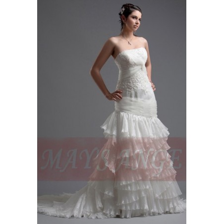Lace wedding dress Sao Polo with long train