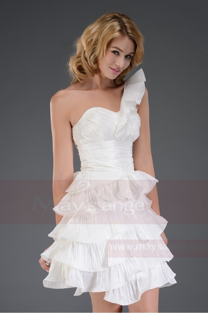 Robes blanche C549 - Ref C549 - 01 Robes blanche C549 - Ref C549 - 01