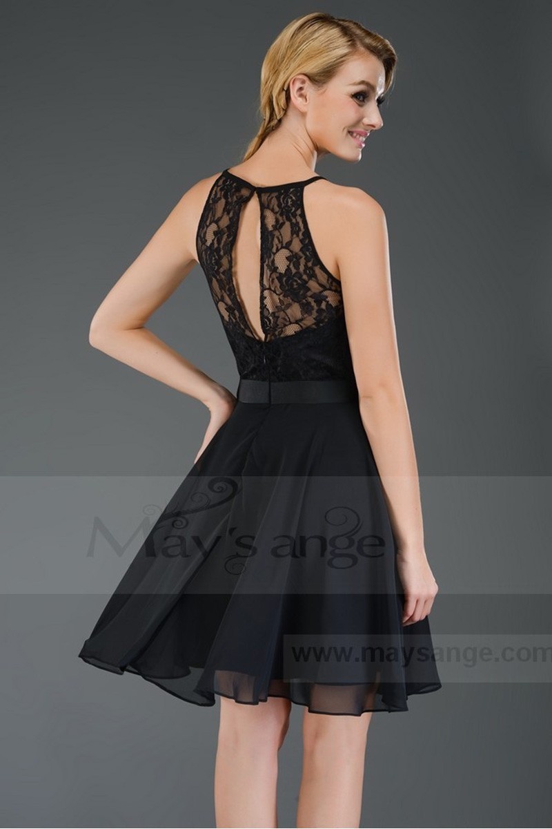 Robe noire dentelle dos ouvert  ceinture satine - Ref C303 - 01