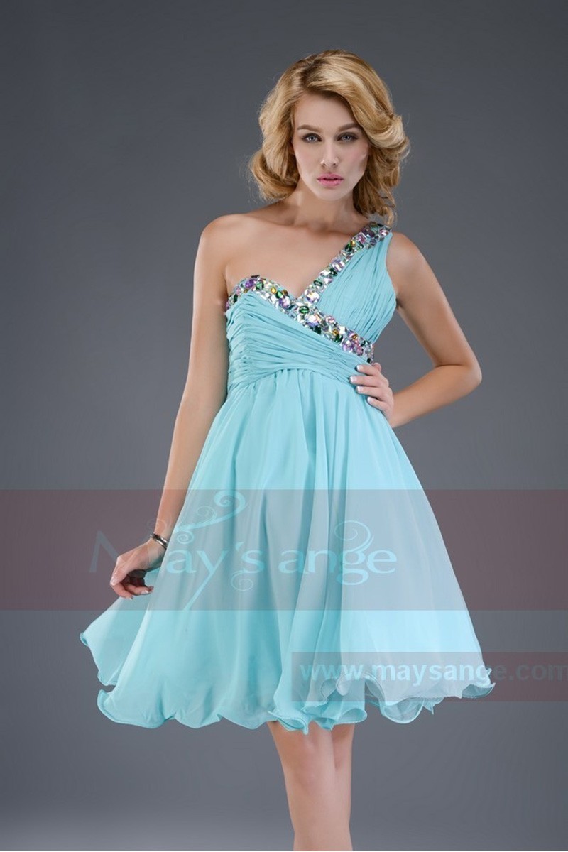 Robe bleu ciel ornée de pierres colorées C555 - Ref C555 - 01 Robe bleu ciel ornée de pierres colorées C555 - Ref C555 - 01