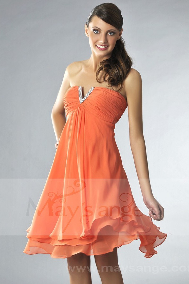 Promotion Robe courte Mini Orient Agrona avec bustier en V incrusté de strass et effet plissé sur le bas - Ref C127 Promo - 01 Promotion Robe courte Mini Orient Agrona avec bustier en V incrusté de strass et effet plissé sur le bas - Ref C127 Promo - 01