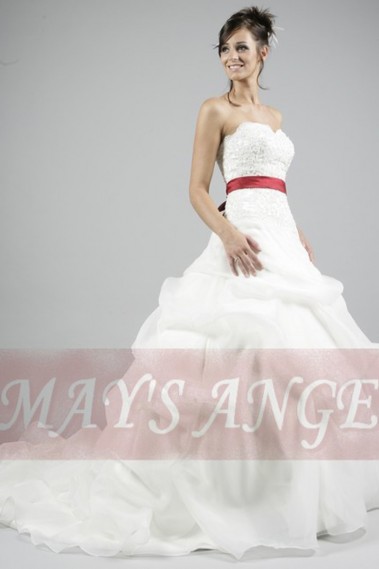 Robe douceur rouge et blanche de mariées - M014 #1
