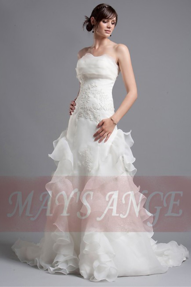 Affordable wedding dresses Jada with bustier and long train - Ref M017 - 01