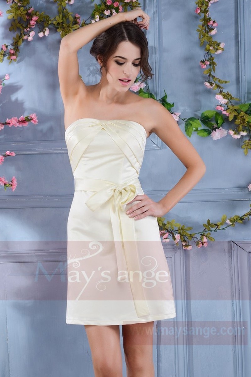 Robe bustier Satin coupe droite ivoire - Ref C718 - 01 Robe bustier Satin coupe droite ivoire - Ref C718 - 01