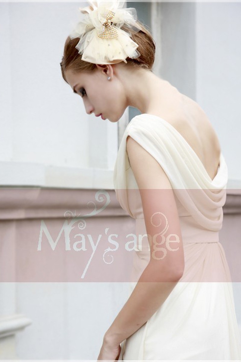 London Long Formal Dress With Sleeves in Pale Yellow